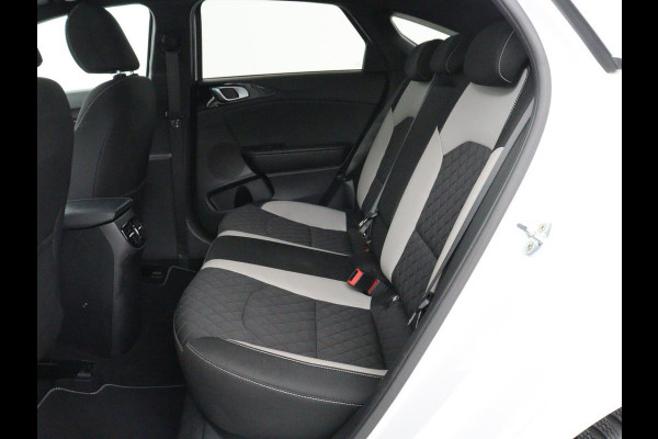 Kia ProCeed 1.5 T-GDi MHEV GT-Line Edition | Panoramadak | Trekhaak | Carplay | Camera | Navigatie | Parkeerhulp | Climate control | Bluetooth | Cruise control | Getint glas