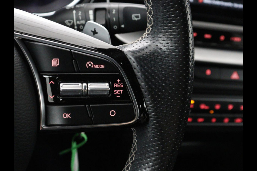 Kia ProCeed 1.5 T-GDi MHEV GT-Line Edition | Panoramadak | Trekhaak | Carplay | Camera | Navigatie | Parkeerhulp | Climate control | Bluetooth | Cruise control | Getint glas