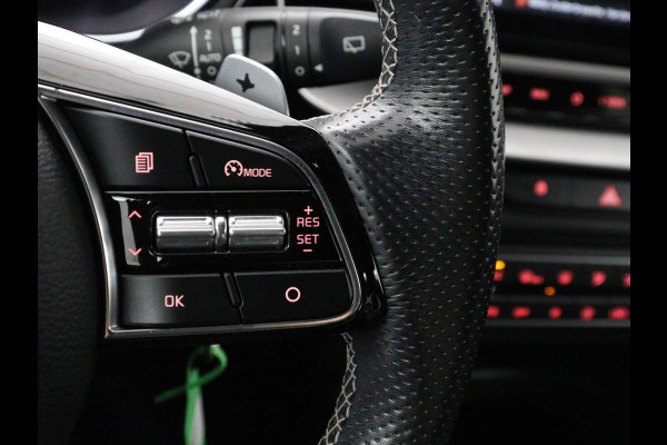 Kia ProCeed 1.5 T-GDi MHEV GT-Line Edition | Panoramadak | Trekhaak | Carplay | Camera | Navigatie | Parkeerhulp | Climate control | Bluetooth | Cruise control | Getint glas
