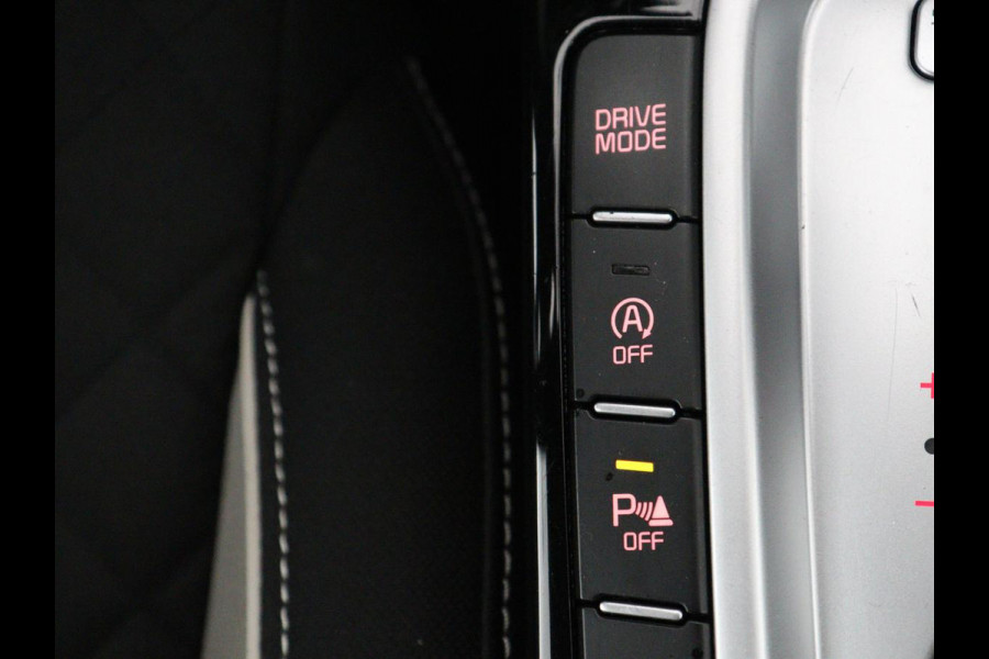 Kia ProCeed 1.5 T-GDi MHEV GT-Line Edition | Panoramadak | Trekhaak | Carplay | Camera | Navigatie | Parkeerhulp | Climate control | Bluetooth | Cruise control | Getint glas