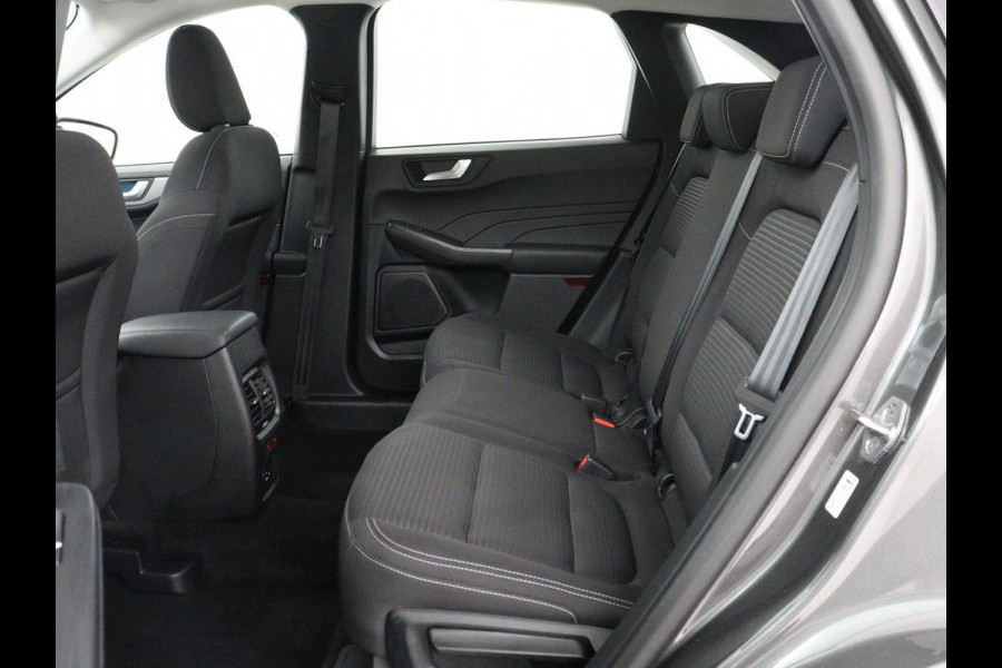 Ford Kuga 2.5 PHEV Titanium | SOH 85,6% | Trekhaak | Stoelverwarming | Camera | Adaptive cruise | Side Assist | Navigatie | Achterbankverwarming | Keyless | Carplay | Plug In