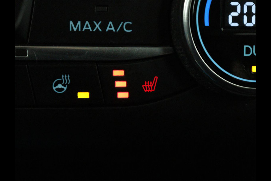 Ford Kuga 2.5 PHEV Titanium | SOH 85,6% | Trekhaak | Stoelverwarming | Camera | Adaptive cruise | Side Assist | Navigatie | Achterbankverwarming | Keyless | Carplay | Plug In