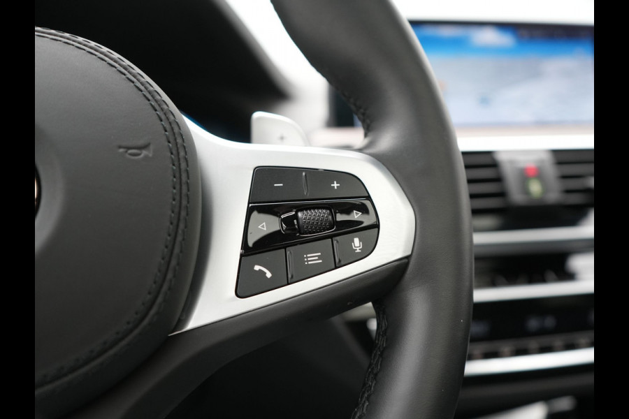 BMW X3 xDrive30e M Sport PHEV 293pk Dealer O.H. | Trekhaak Af Fabriek | Panodak | Head Up | Adaptive Cruise | 360 Camera | Harman / Kardon | Adaptief Onderstel | Lederen Sportstoelen Memory & Verwarmd | Keyless | Blis | Sfeerverlichting |  Plug In Hybrid |