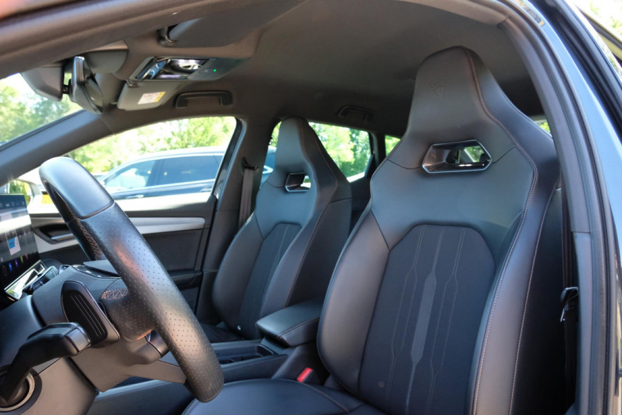 CUPRA Formentor 1.4 e-Hybrid VZ Performance 245PK | Wegklapbare trekhaak | 360 Camera | Adaptive cruise control | Stuur & Stoelverwarming | Memory Seats