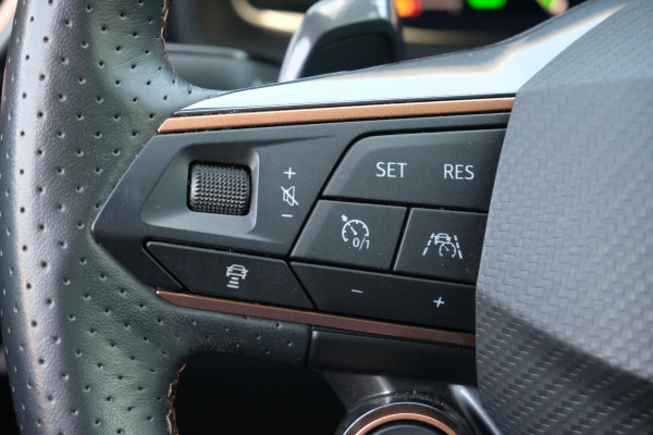 CUPRA Formentor 1.4 e-Hybrid VZ Performance 245PK | Wegklapbare trekhaak | 360 Camera | Adaptive cruise control | Stuur & Stoelverwarming | Memory Seats