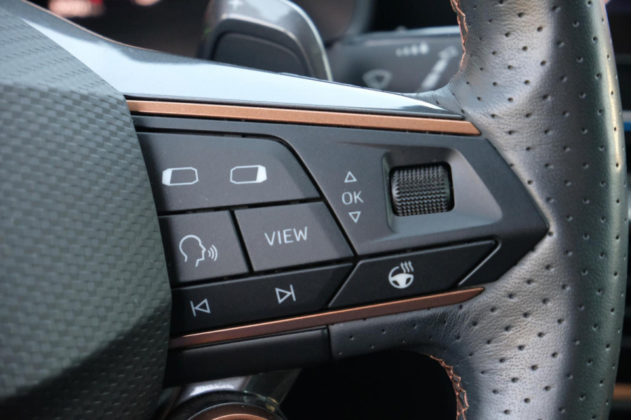 CUPRA Formentor 1.4 e-Hybrid VZ Performance 245PK | Wegklapbare trekhaak | 360 Camera | Adaptive cruise control | Stuur & Stoelverwarming | Memory Seats