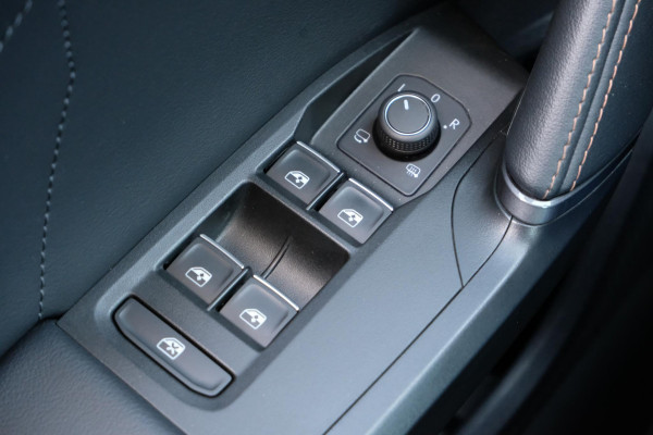 CUPRA Formentor 1.4 e-Hybrid VZ Performance 245PK | Wegklapbare trekhaak | 360 Camera | Adaptive cruise control | Stuur & Stoelverwarming | Memory Seats
