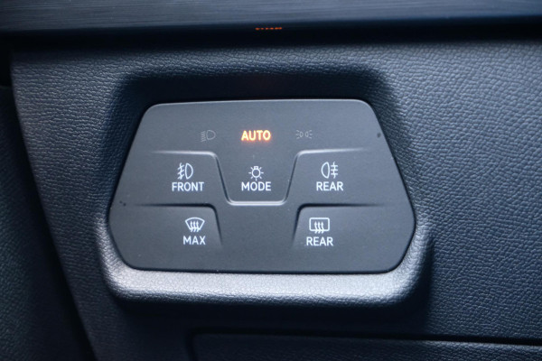 CUPRA Formentor 1.4 e-Hybrid VZ Performance 245PK | Wegklapbare trekhaak | 360 Camera | Adaptive cruise control | Stuur & Stoelverwarming | Memory Seats