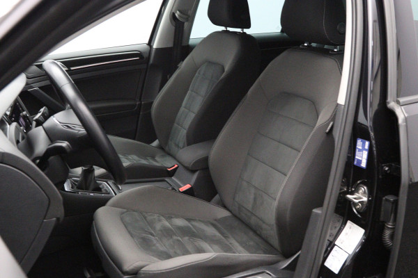Volkswagen Golf Variant 1.5 TSI 150 PK R-Line Highline BNS, Trekhaak, Digitale Cockpit, LED, Camera, Stoelverwarming, Camera