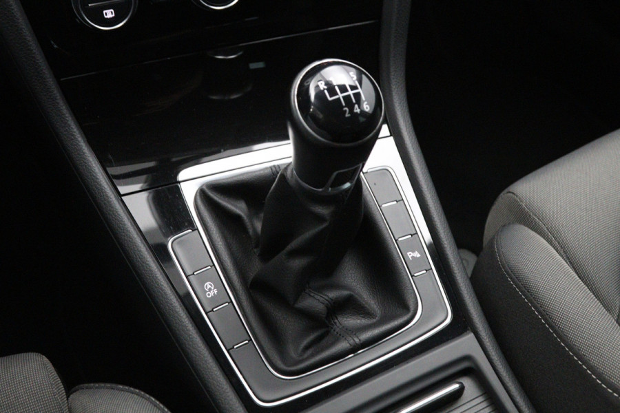 Volkswagen Golf Variant 1.5 TSI 150 PK R-Line Highline BNS, Trekhaak, Digitale Cockpit, LED, Camera, Stoelverwarming, Camera