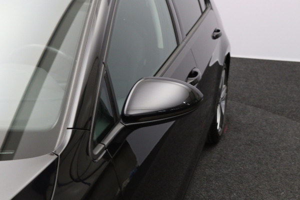 Volkswagen Golf Variant 1.5 TSI 150 PK R-Line Highline BNS, Trekhaak, Digitale Cockpit, LED, Camera, Stoelverwarming, Camera