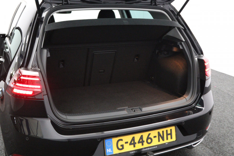 Volkswagen Golf Variant 1.5 TSI 150 PK R-Line Highline BNS, Trekhaak, Digitale Cockpit, LED, Camera, Stoelverwarming, Camera