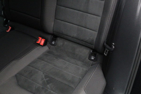 Volkswagen Golf Variant 1.5 TSI 150 PK R-Line Highline BNS, Trekhaak, Digitale Cockpit, LED, Camera, Stoelverwarming, Camera