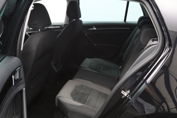 Volkswagen Golf Variant 1.5 TSI 150 PK R-Line Highline BNS, Trekhaak, Digitale Cockpit, LED, Camera, Stoelverwarming, Camera