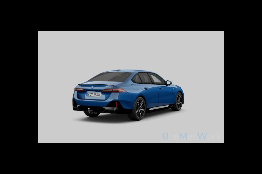 BMW 5 Serie 550e xDrive M-Sport Pro B&W Trekh Prof-onderstel 20inch