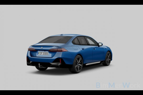 BMW 5 Serie 550e xDrive M-Sport Pro B&W Trekh Prof-onderstel 20inch