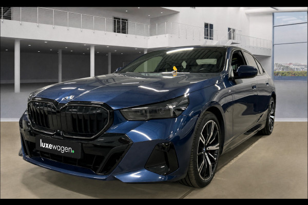 BMW 5 Serie 550e xDrive M-Sport Pro B&W Trekh Prof-onderstel 20inch