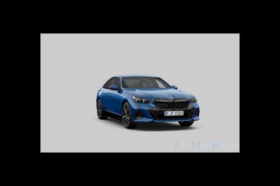 BMW 5 Serie 550e xDrive M-Sport Pro B&W Trekh Prof-onderstel 20inch