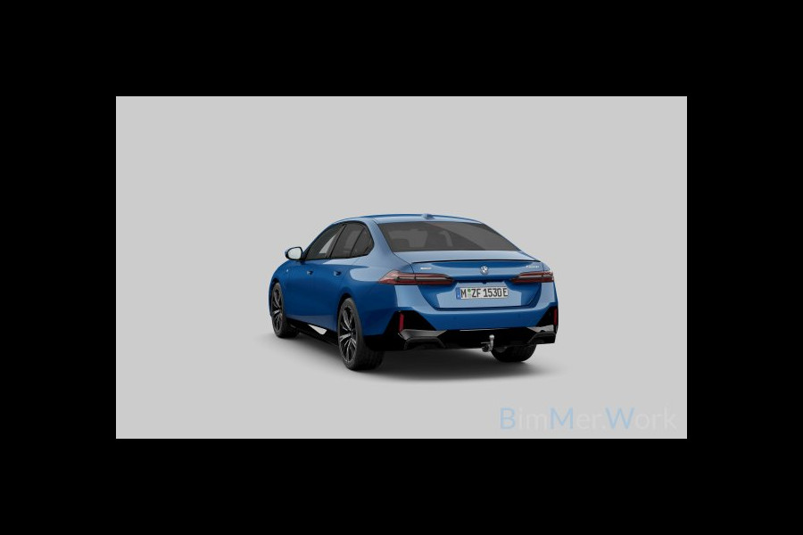 BMW 5 Serie 550e xDrive M-Sport Pro B&W Trekh Prof-onderstel 20inch