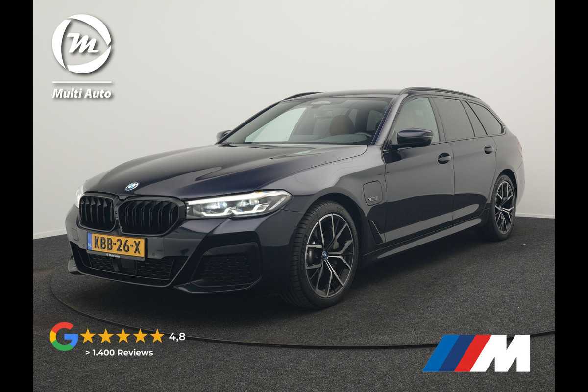 BMW 5 Serie Touring 530e M Sport PHEV 293pk Dealer O.H | Trekhaak af fabriek | Adaptive Cruise | 19"L.M | Lederen Sportstoelen Verwarmd | Camera & Parkassist | Apple Carplay | Sfeerverlichting | Plug in Hybrid