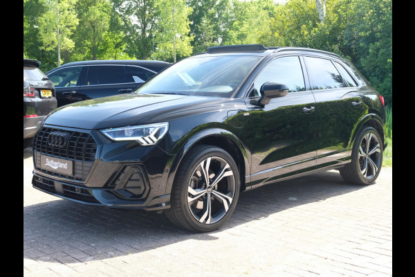 Audi Q3 Sportback 45 TFSI e S Edition 245 PK | Panoramadak |  Sonos | Camera | Alcantara bekleding | Stoelverwarming