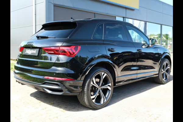 Audi Q3 Sportback 45 TFSI e S Edition 245 PK | Panoramadak |  Sonos | Camera | Alcantara bekleding | Stoelverwarming