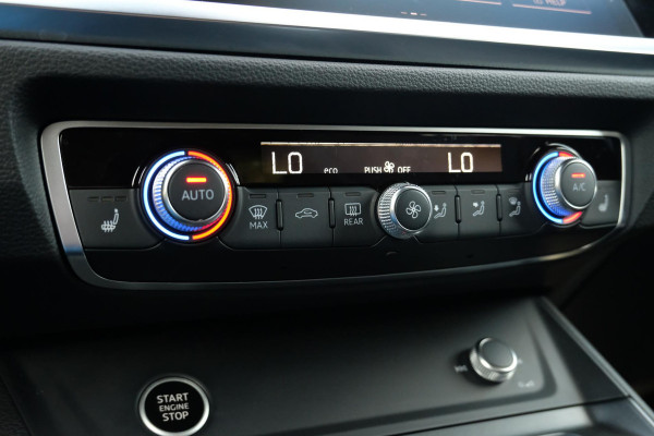Audi Q3 Sportback 45 TFSI e S Edition 245 PK | Panoramadak |  Sonos | Camera | Alcantara bekleding | Stoelverwarming