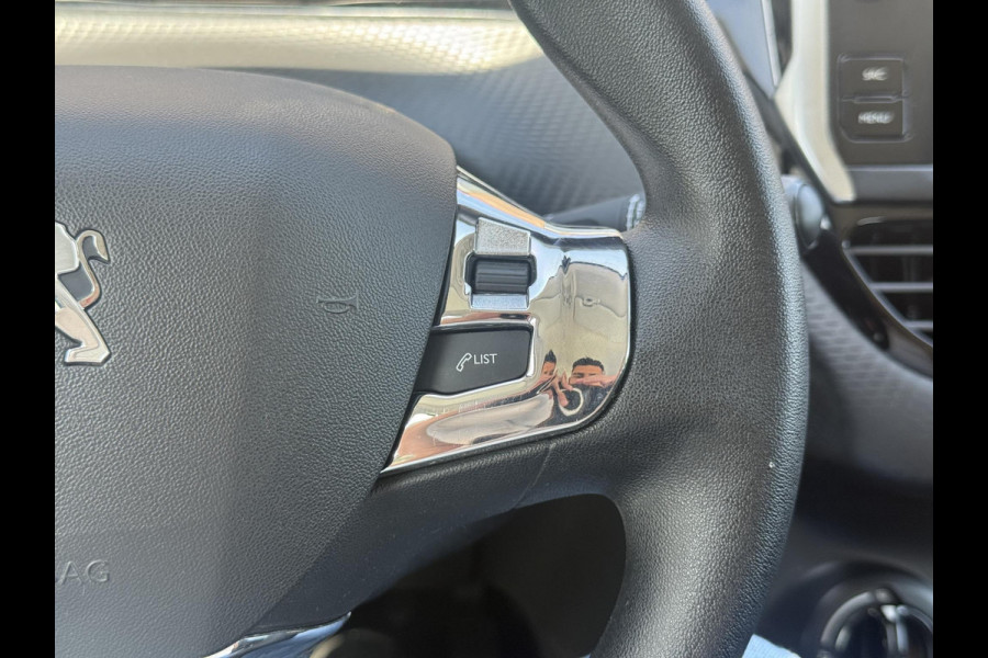 Peugeot 208 1.2 PureTech Blue Lion Navi|Carplay|Airco|Cruise|PDC|N.A.P|APK tot 09-2026