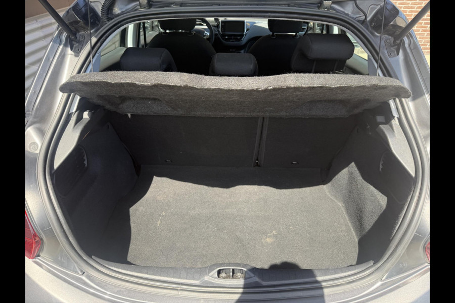 Peugeot 208 1.2 PureTech Blue Lion Navi|Carplay|Airco|Cruise|PDC|N.A.P|APK tot 09-2026