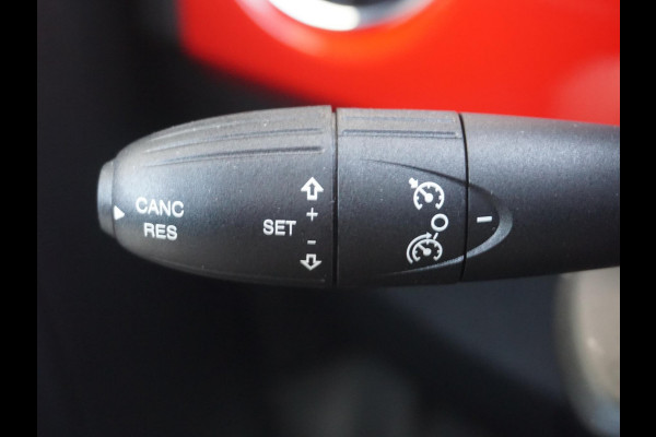 Fiat 500C 1.0 Hybrid RED