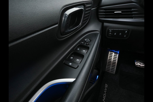 Hyundai Bayon 1.0 T-GDI Premium Sky (INCL.BTW) *PANO | ADAPTIVE-CRUISE | FULL-LED | BOSE-SOUND | BLINDSPOT | DIGI-COCKPIT | HEATED-SPORTSEATS | CAMERA | DAB | KEYLESS | PRIVACY-GLASS | 16''ALU | TOWBAR*