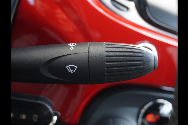 Fiat 500C 1.0 Hybrid RED