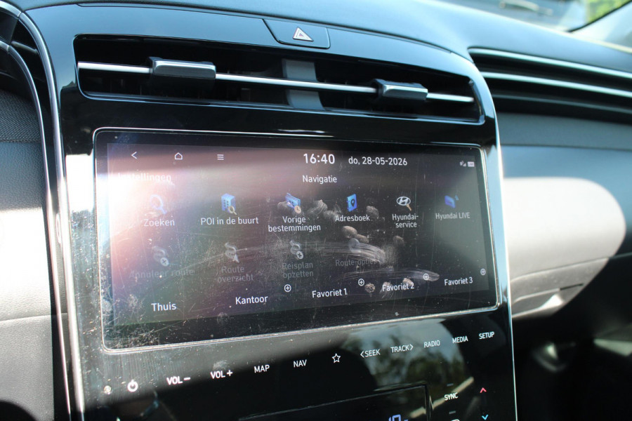 Hyundai Tucson 1.6 T-GDI PHEV Premium Sky 4WD 265pk | Panoramadak | Leder | Stoelverwarming | Achteruitrijcamera | Adaptive Cruise Control