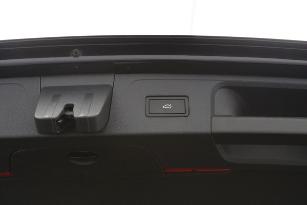 Volkswagen Passat Variant 1.4 TSI PHEV GTE 218 PK Business, 360 Camera, Memory, Matrix-LED