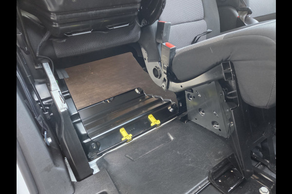 Peugeot e-Expert Long L3 75 kWh Xenon Stoelverwarming Airco Achteruitrijcamera