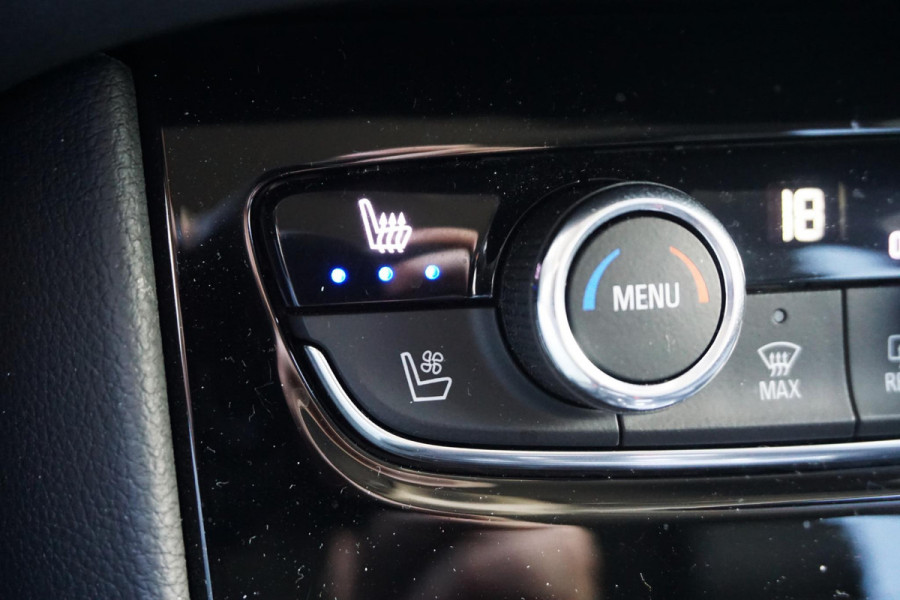 Opel Grandland X 1.6 Turbo 300PK Hybrid4 Ultimate|SOH100%|Trekhaak| Leer|Carplay.