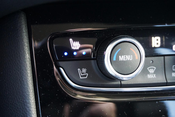 Opel Grandland X 1.6 Turbo 300PK Hybrid4 Ultimate|SOH100%|Trekhaak| Leer|Carplay.