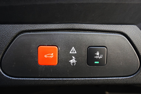 Opel Grandland X 1.6 Turbo 300PK Hybrid4 Ultimate|SOH100%|Trekhaak| Leer|Carplay.