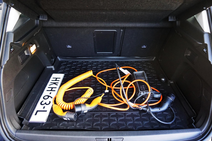Opel Grandland X 1.6 Turbo 300PK Hybrid4 Ultimate|SOH100%|Trekhaak| Leer|Carplay.
