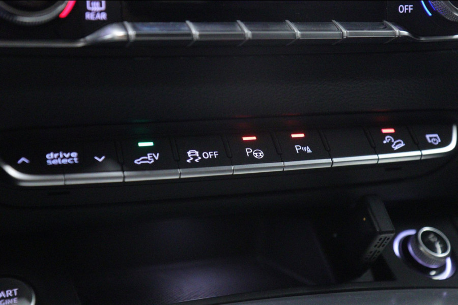Audi Q5 55 TFSI e quattro Competition /PANO/SFEER/MASSAGE/360CAM/B&O/HUD/VOL