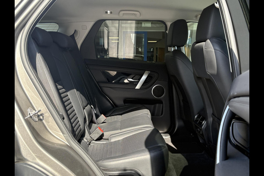 Land Rover Discovery Sport P300e 1.5 S | Trekhaak | Stoelverwarming | 360 Camera | Leder |