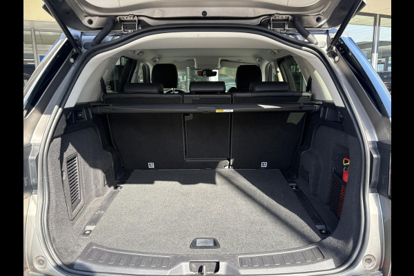 Land Rover Discovery Sport P300e 1.5 S | Trekhaak | Stoelverwarming | 360 Camera | Leder |
