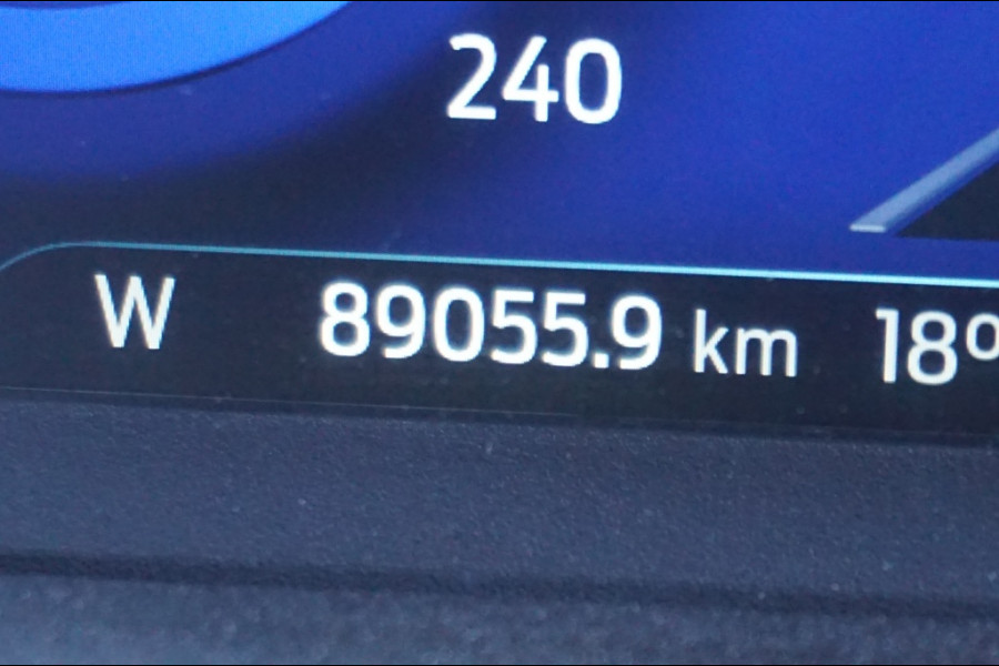 Ford Kuga 225PK PHEV Titanium | WINTERPACK | ADAPT CRUISE