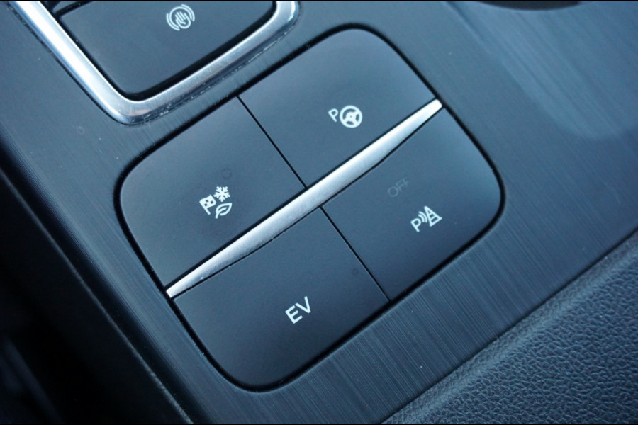Ford Kuga 225PK PHEV Titanium | WINTERPACK | ADAPT CRUISE