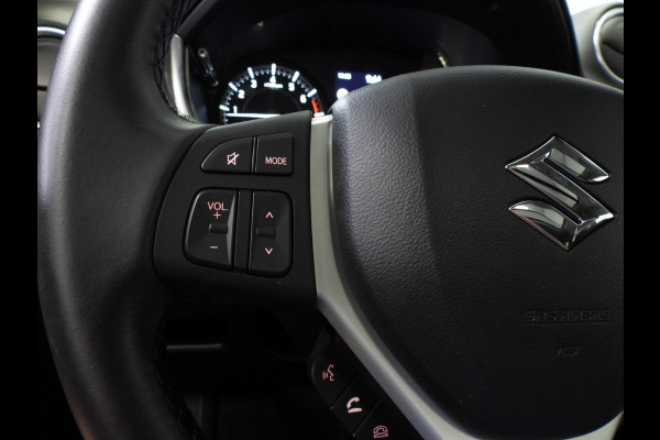 Suzuki Vitara 1.5 Hybrid Style NAVI/CAMERA/SCHUIFDAK/LED/17"LMV!