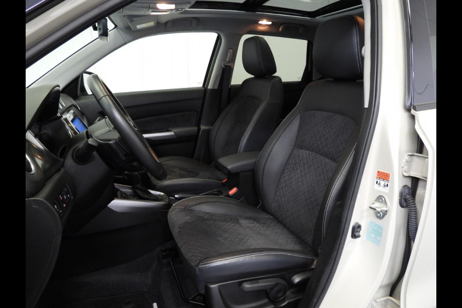 Suzuki Vitara 1.5 Hybrid Style NAVI/CAMERA/SCHUIFDAK/LED/17"LMV!