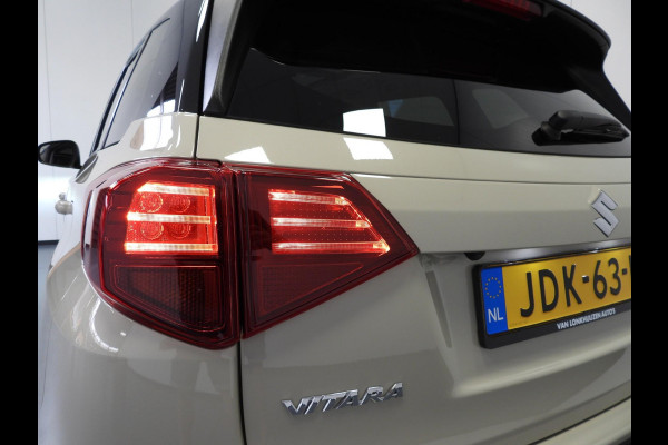 Suzuki Vitara 1.5 Hybrid Style NAVI/CAMERA/SCHUIFDAK/LED/17"LMV!