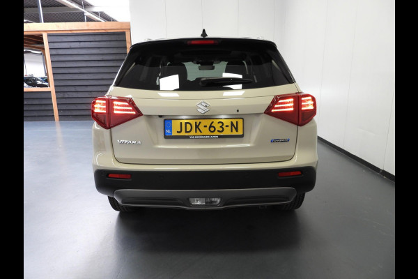 Suzuki Vitara 1.5 Hybrid Style NAVI/CAMERA/SCHUIFDAK/LED/17"LMV!