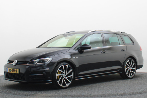 Volkswagen Golf Variant 1.5 TSI Highline Business R Panoramadak, LED, Camera, Virtual Cockpit, Trekhaak