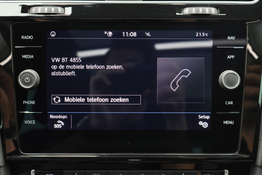 Volkswagen Golf Variant 1.5 TSI Highline Business R Panoramadak, LED, Camera, Virtual Cockpit, Trekhaak